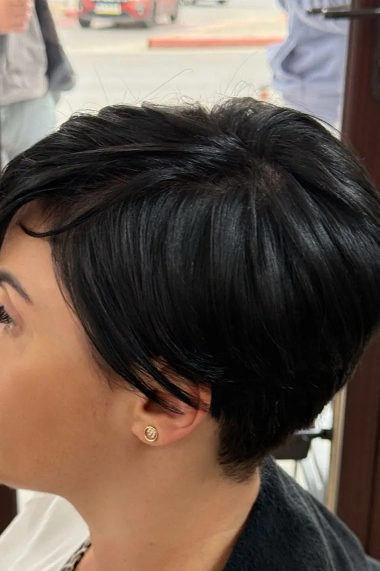 Coafură realizată în salon — Show Off by Angelique